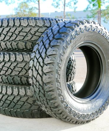 Set of 4 (FOUR) Cooper Discoverer S/T Maxx LT 275/70R18 125/122Q E 10 Ply MT M/T Mud Tires Fits: 2022-23 Chevrolet Silverado 1500 ZR2