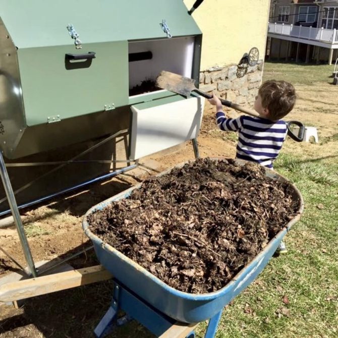 70 Gallon Tumbling Compost Bin Tumbler - Image 2