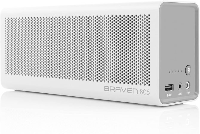 805 Portable Wireless Bluetooth Speaker [18 Hour Playtime] Built-in 4400 mAh Power Bank Charger - Image 5