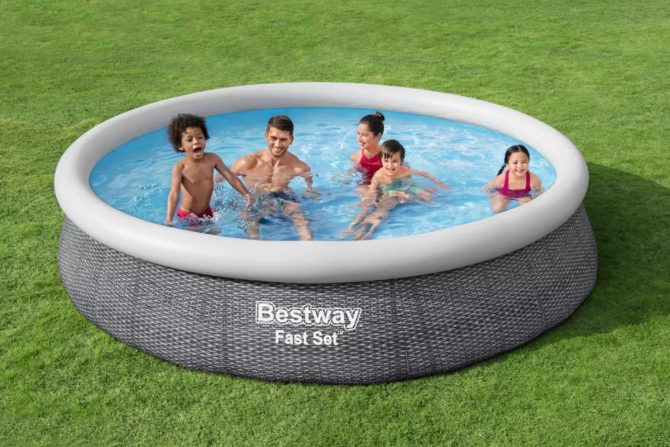 Fast Set 12 x 30 Pool Set - Image 7
