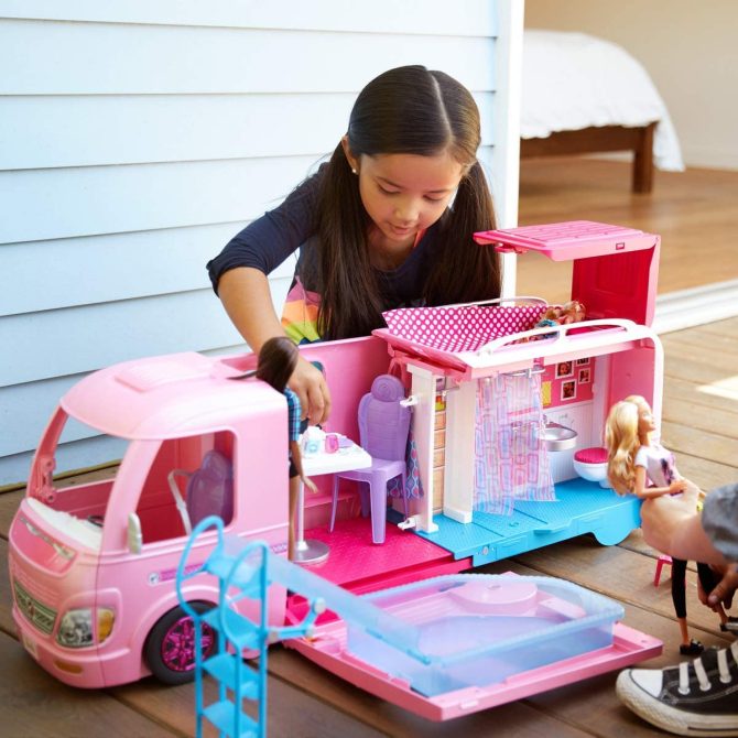 3-in-1 DreamCamper Vehicle, approx. 3-ft, Transforming Camper with Pool, Truck, Boat and 50 Accessories, Makes a Great Gift for 3 to 7 Year Olds - Image 2